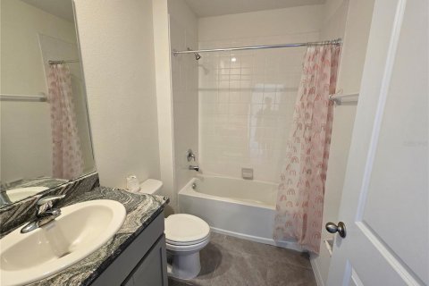 House in Wesley Chapel, Florida 4 bedrooms, 220.27 sq.m. № 1725749 - photo 11