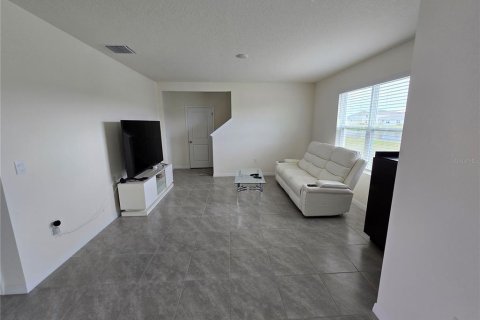 House in Wesley Chapel, Florida 4 bedrooms, 220.27 sq.m. № 1725749 - photo 9