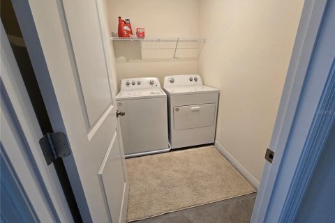 House in Wesley Chapel, Florida 4 bedrooms, 220.27 sq.m. № 1725749 - photo 20