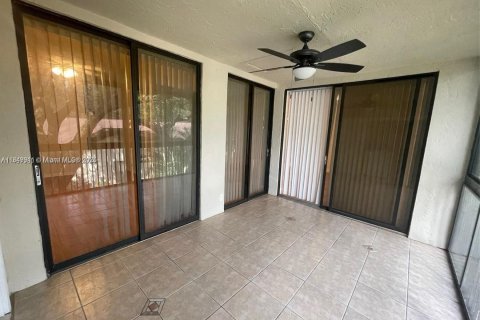 Copropriété à louer à Coconut Creek, Floride: 2 chambres, 90.86 m2 № 1852399 - photo 13