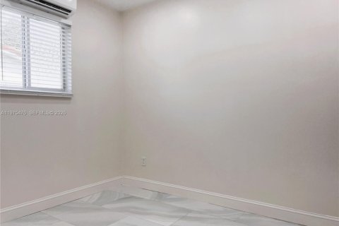 Commercial property in Coconut Creek, Florida 1 bedroom, 153.2 sq.m. № 2044419 - photo 10