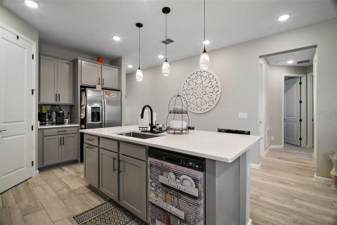 Villa ou maison à vendre à Leesburg, Floride: 4 chambres, 178.47 m2 № 2298069 - photo 2