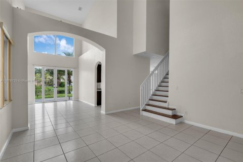 Villa ou maison à louer à Miramar, Floride: 4 chambres, 217.39 m2 № 1927576 - photo 6