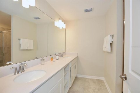 Condo in Kissimmee, Florida, 2 bedrooms № 2135799 - photo 29