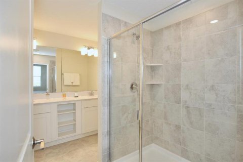 Condo in Kissimmee, Florida, 2 bedrooms № 2135799 - photo 28
