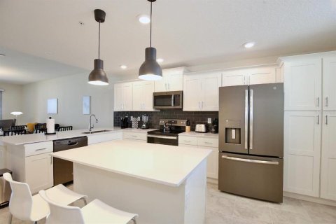 Condo in Kissimmee, Florida, 2 bedrooms № 2135799 - photo 16