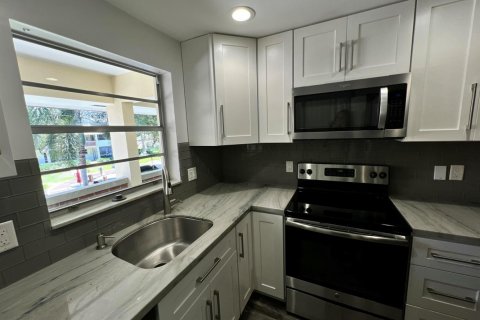 Copropriété à louer à Pompano Beach, Floride: 1 chambre, 69.4 m2 № 2400761 - photo 10