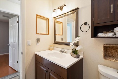House in Orlando, Florida 3 bedrooms, 185.43 sq.m. № 1786459 - photo 24