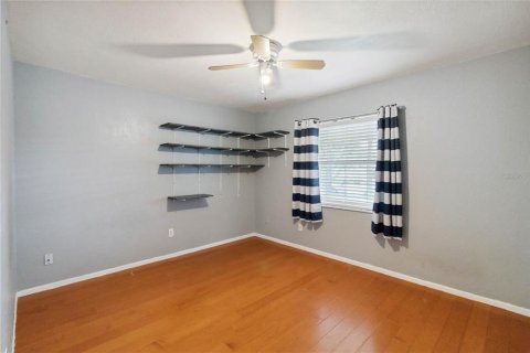 House in Orlando, Florida 3 bedrooms, 185.43 sq.m. № 1786459 - photo 21