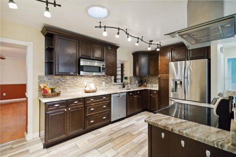 House in Orlando, Florida 3 bedrooms, 185.43 sq.m. № 1786459 - photo 9