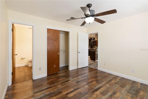 House in Orlando, Florida 3 bedrooms, 185.43 sq.m. № 1786459 - photo 26