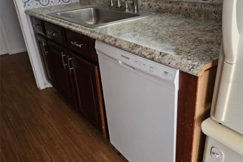Immobilier commercial à vendre à Spring Hill, Floride: 6 chambres, 206.24 m2 № 2433678 - photo 13