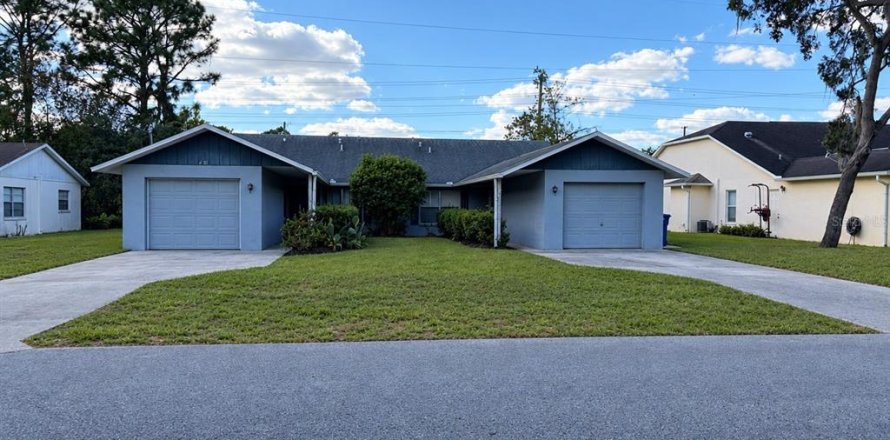 Immobilier commercial à Spring Hill, Floride 6 chambres, 206.24 m2 № 2433678