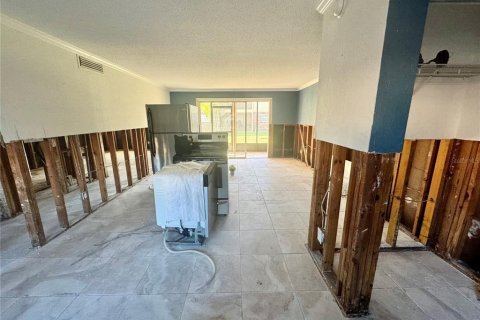 Condominio en venta en Largo, Florida, 1 dormitorio, 76.55 m2 № 1902585 - foto 7