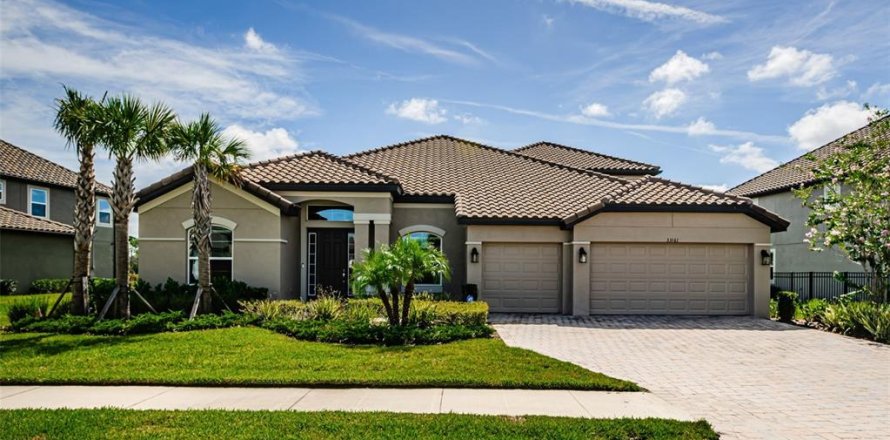 Casa en Wesley Chapel, Florida 5 dormitorios, 370.12 m2 № 1917618