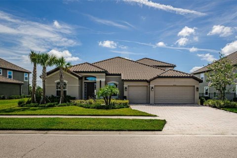 Casa en venta en Wesley Chapel, Florida, 5 dormitorios, 370.12 m2 № 1917618 - foto 5