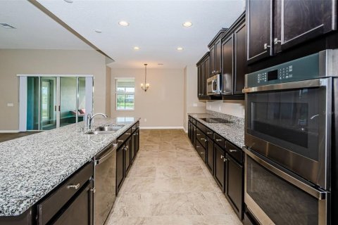 Casa en venta en Wesley Chapel, Florida, 5 dormitorios, 370.12 m2 № 1917618 - foto 20