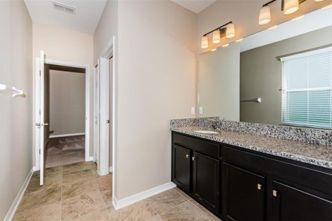 Casa en venta en Wesley Chapel, Florida, 5 dormitorios, 370.12 m2 № 1917618 - foto 24
