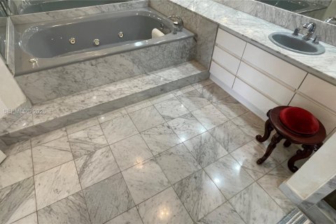 Купить кондоминиум в Авентура, Флорида 1 спальня, 114.73м2, № 2001554 - фото 28