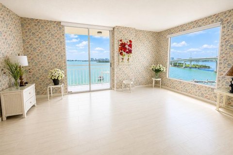 Apartment in Clearwater, Florida 1 bedroom, 137.4 sq.m. № 2216538 - photo 12
