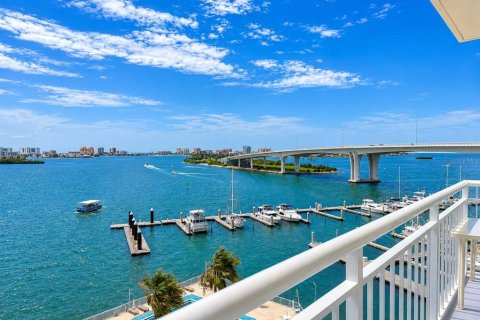 Apartment in Clearwater, Florida 1 bedroom, 137.4 sq.m. № 2216538 - photo 18