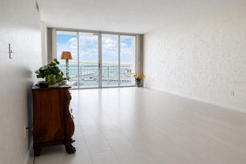 Apartment in Clearwater, Florida 1 bedroom, 137.4 sq.m. № 2216538 - photo 5