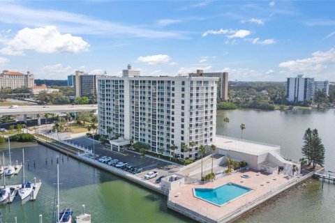 Apartment in Clearwater, Florida 1 bedroom, 137.4 sq.m. № 2216538 - photo 2