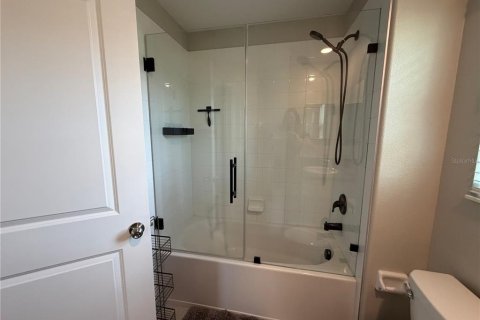Townhouse in Tampa, Florida 2 bedrooms, 143.81 sq.m. № 2198442 - photo 26