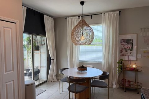 Townhouse in Tampa, Florida 2 bedrooms, 143.81 sq.m. № 2198442 - photo 17