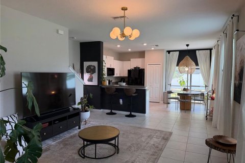 Townhouse in Tampa, Florida 2 bedrooms, 143.81 sq.m. № 2198442 - photo 8