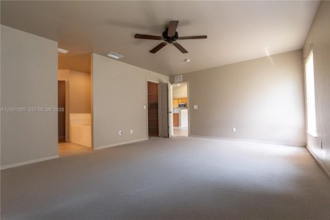 House in Cape Coral, Florida 3 bedrooms № 2181612 - photo 24
