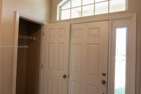 House in Cape Coral, Florida 3 bedrooms № 2181612 - photo 21