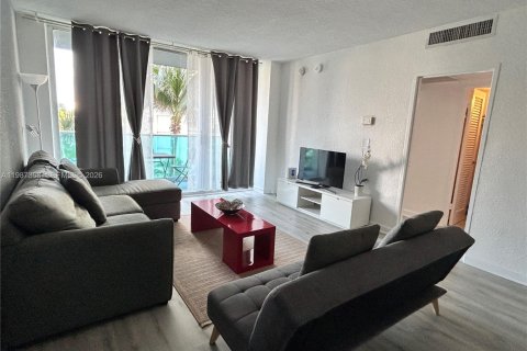 Condominio en venta en Hollywood, Florida, 1 dormitorio, 81.75 m2 № 2052130 - foto 14