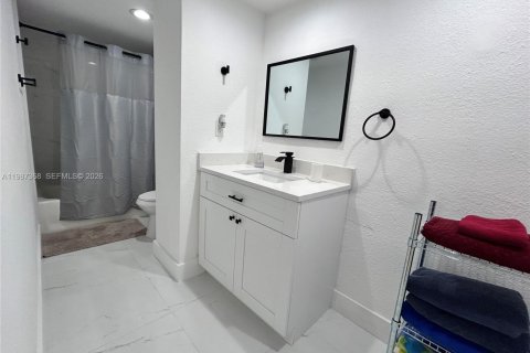 Condominio en venta en Hollywood, Florida, 1 dormitorio, 81.75 m2 № 2052130 - foto 29