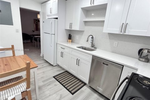 Condominio en venta en Hollywood, Florida, 1 dormitorio, 81.75 m2 № 2052130 - foto 23