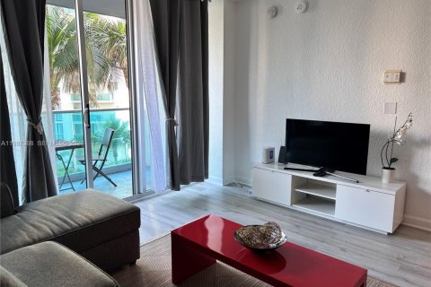 Condominio en venta en Hollywood, Florida, 1 dormitorio, 81.75 m2 № 2052130 - foto 17
