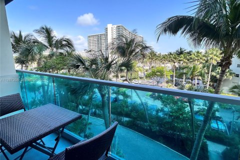 Condominio en venta en Hollywood, Florida, 1 dormitorio, 81.75 m2 № 2052130 - foto 20