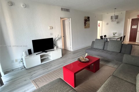 Condominio en venta en Hollywood, Florida, 1 dormitorio, 81.75 m2 № 2052130 - foto 11