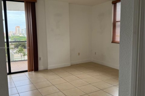 Condo in Miami, Florida, 2 bedrooms  № 1823488 - photo 14