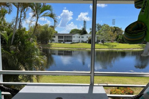 Condo in Deerfield Beach, Florida, 1 bedroom  № 1159704 - photo 1