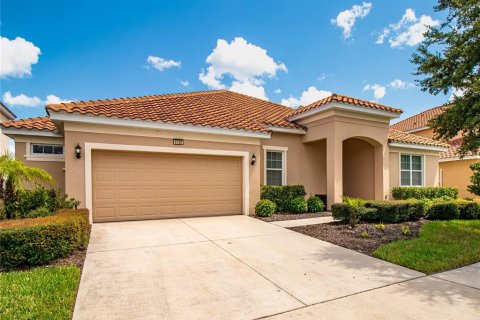 House in Davenport, Florida 5 bedrooms, 252.6 sq.m. № 2355616 - photo 8