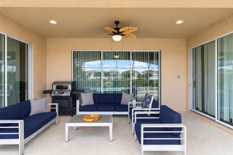 House in Davenport, Florida 5 bedrooms, 252.6 sq.m. № 2355616 - photo 17