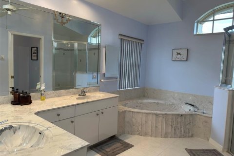 Casa en alquiler en Port Charlotte, Florida, 3 dormitorios, 220.83 m2 № 877235 - foto 22