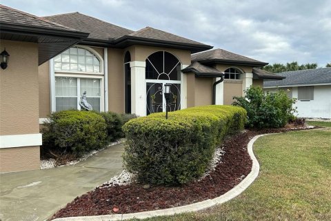 Casa en alquiler en Port Charlotte, Florida, 3 dormitorios, 220.83 m2 № 877235 - foto 4