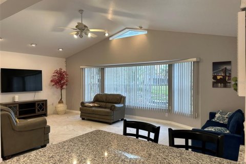 Casa en alquiler en Port Charlotte, Florida, 3 dormitorios, 220.83 m2 № 877235 - foto 18