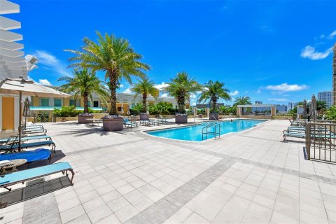 Condo in Sarasota, Florida, 2 bedrooms  № 1515581 - photo 30