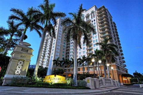 Condo in Sarasota, Florida, 2 bedrooms  № 1515581 - photo 2