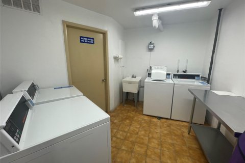 Condominio en alquiler en Pompano Beach, Florida, 1 dormitorio, 72 m2 № 1047795 - foto 1