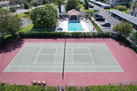 Condo in Sarasota, Florida, 2 bedrooms  № 2203113 - photo 28
