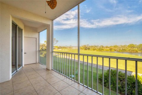 Condo in Sarasota, Florida, 2 bedrooms  № 2203113 - photo 20